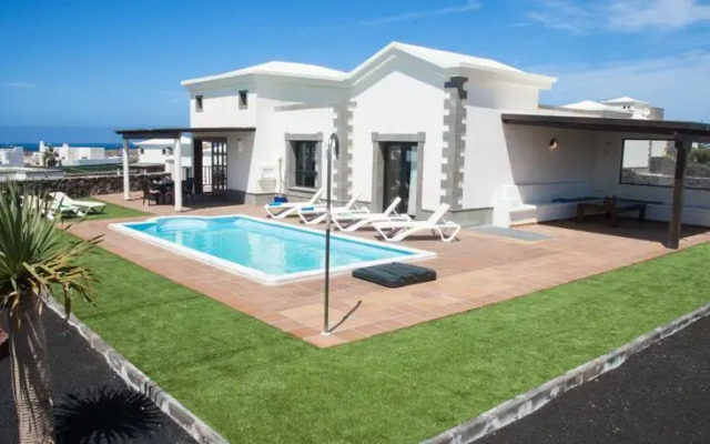 Villa Los Dragos