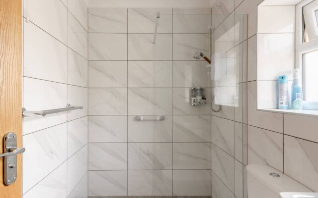 Private Self-contained Annex With Wifi & Parking