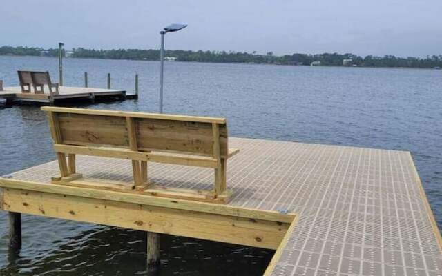 Relaxing 2bd/2ba w/ Partial View & Pool