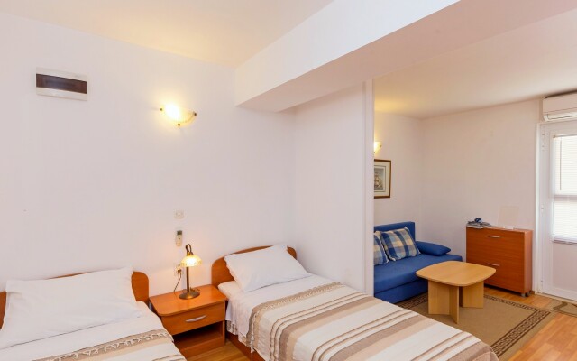 Apartments Niksa