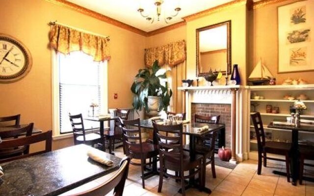 Morrill Mansion Bed & Breakfast