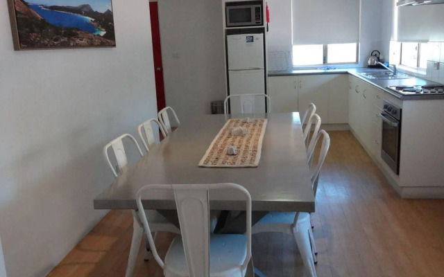 Archipelago Apartments