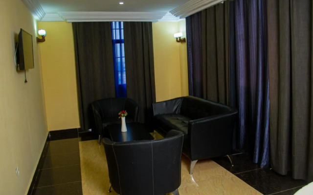 Hotel 3 J