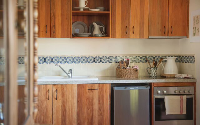 Woolrich Historic Garden Cottage