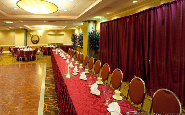 Holiday Inn Gaithersburg by IHG