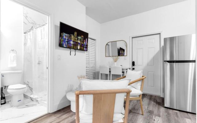 Stylish & Modern 4BD Home