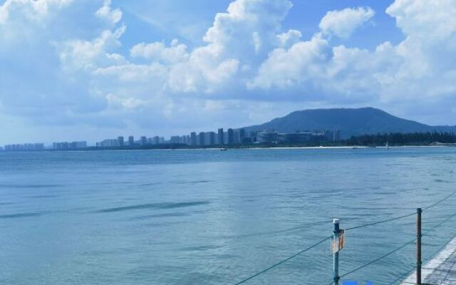 Nanwan Monkey Islet Tianlang Holiday Hotel