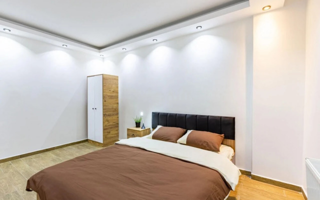 Phenomenal Duplex Flat Near Nisantasi in Besiktas