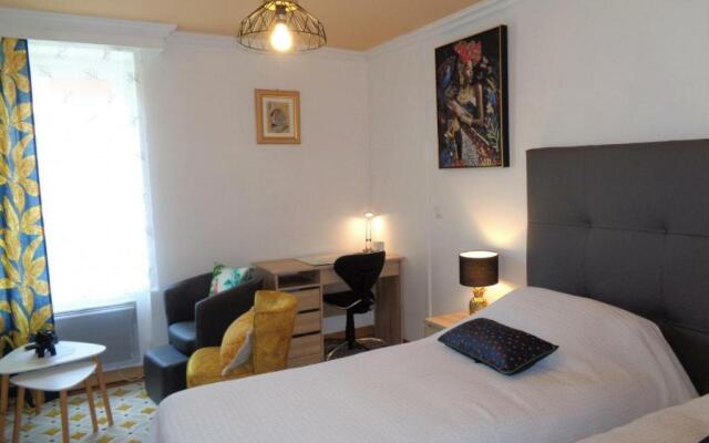 Gîte Roanne, 2 pièces, 2 personnes - FR-1-496-237