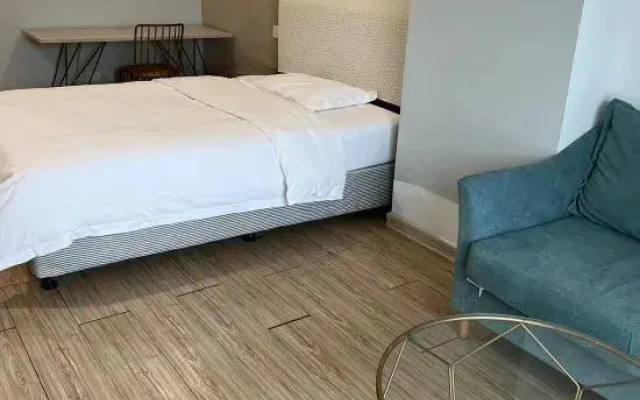 Land Sea Apartments