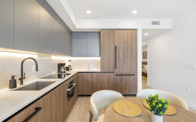 Luxury Condos Near Miami Beach