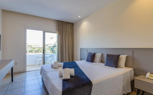 Piere Anne Beach Hotel