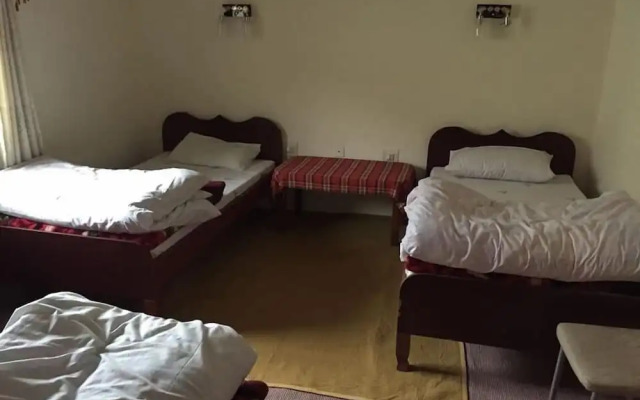 Tibet Motel