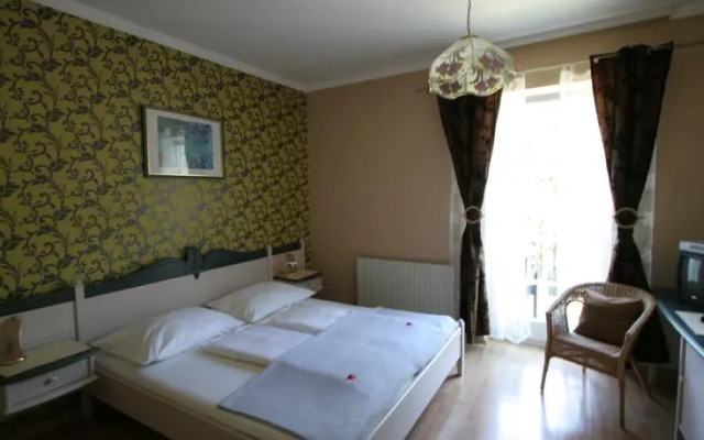 Gasthof zum alten Jagdschloss