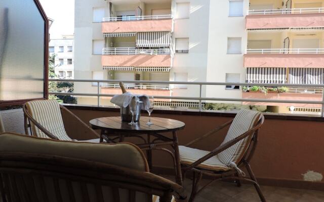 HomeHolidaysRentals Apartamento Sol - Costa Barcelona