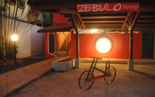 Zebulo Hostel