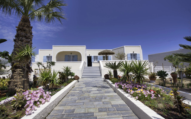 Villa Nikos Karamolegos