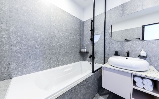 Ocean the point Hotel