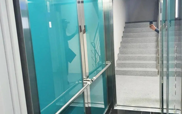 Yellow House Luxury Berceni