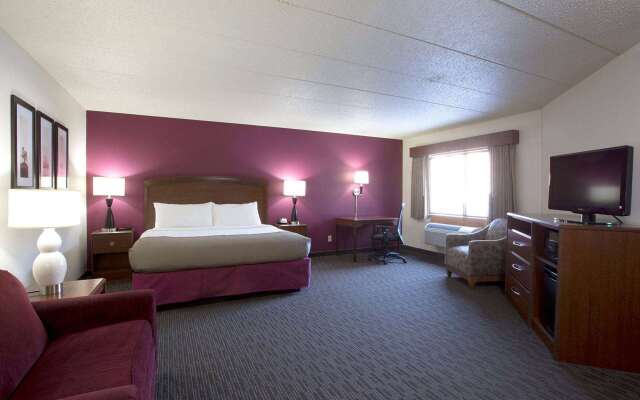 AmericInn by Wyndham Osceola