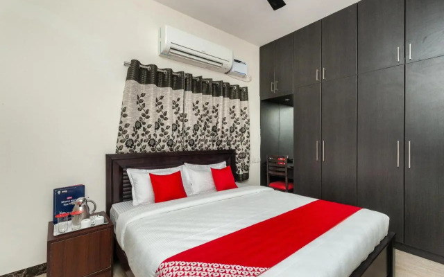 OYO 28257 Skye Service Apartments
