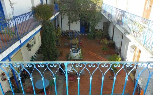 Hostel Colonial