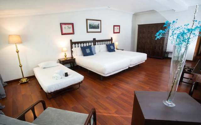 Hotel Conde Rodrigo II by eme hoteles