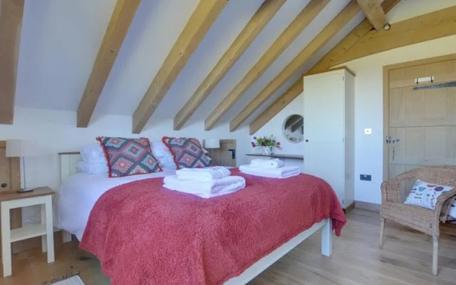 Holiday Home Oxney Barn