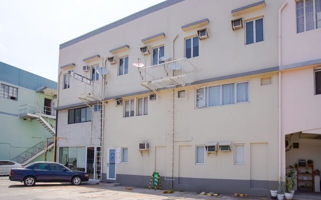 OYO 793 Dg Budget Hotel