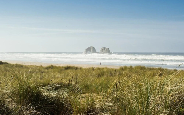 The Hamptons by RedAwning