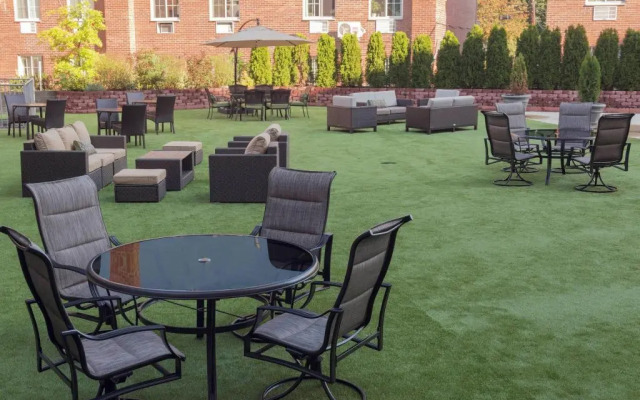 Courtyard New York QueensFresh Meadows