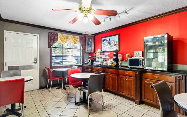 Econo Lodge Russellville