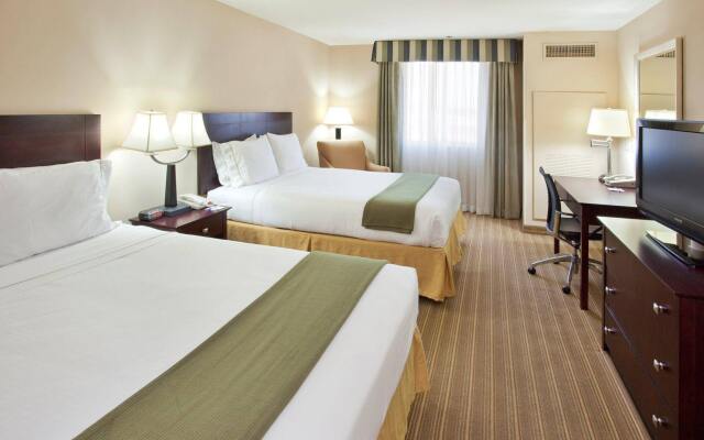 Holiday Inn Express Hotel & Suites River Park, an IHG Hotel