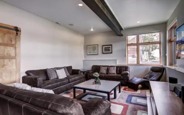 White Cloud Mountain Home