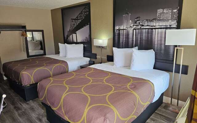 Super 8 by Wyndham Metairie