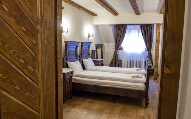 The Throne Boutique Hotel