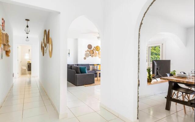 Family villa with private pool and ocean view