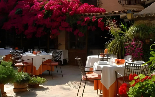 Petit Hotel Restaurante Ses Rotges - Adults Only
