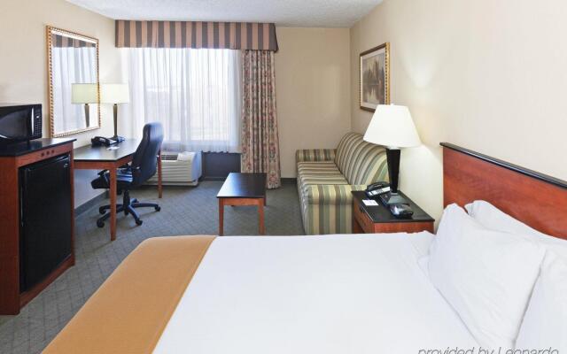 Comfort Inn and Suites Plano East