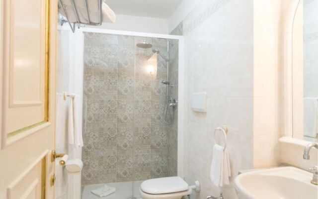 Grand Hotel Villa Parisi