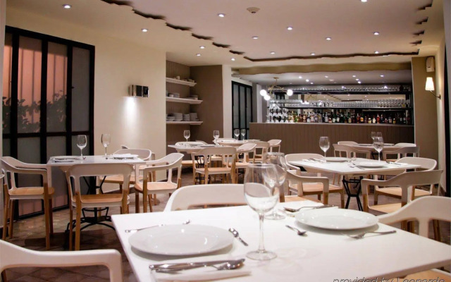 Flor de Mayo Hotel & Restaurant - Adults only