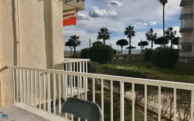 Apartamento Polux Vista Mar - 100A