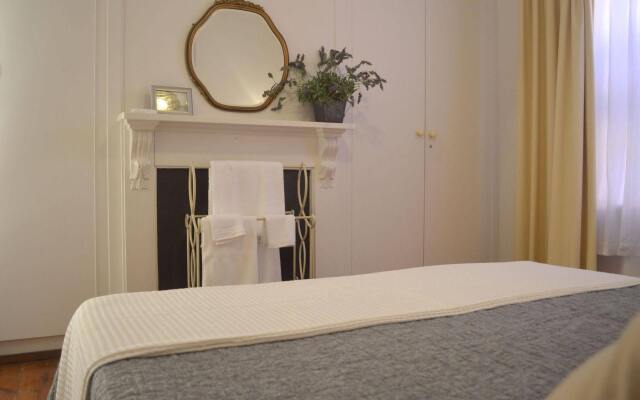 Westbury Cottage B & B