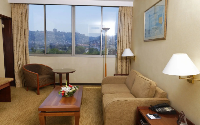 Carlton Hotel