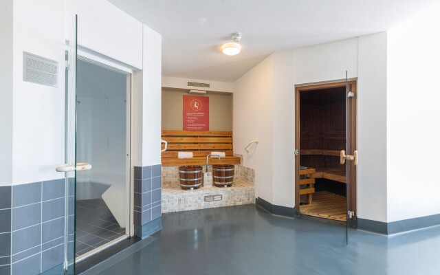 Leonardo Hotel IJmuiden Seaport Beach