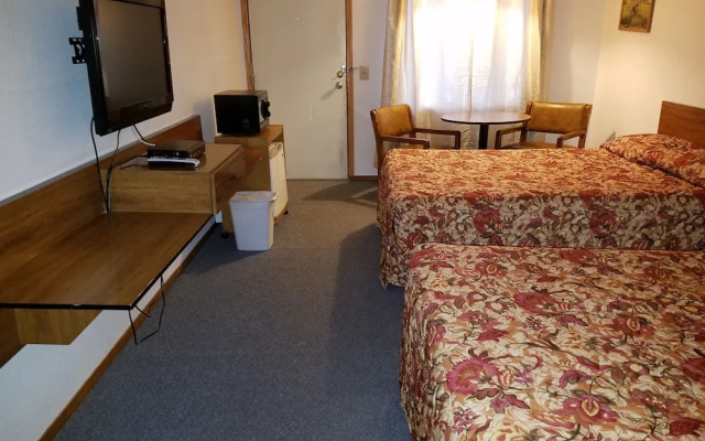 Moorcourt Motel