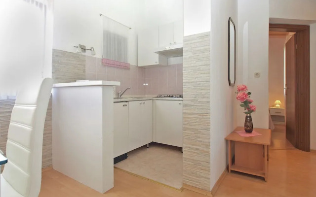 Apartment 959