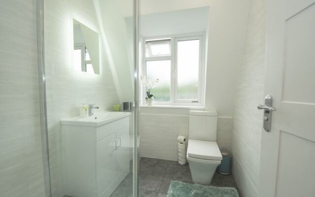 Two Bedroom Flat-Heart of London