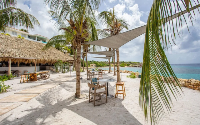 Blue Bay Green View