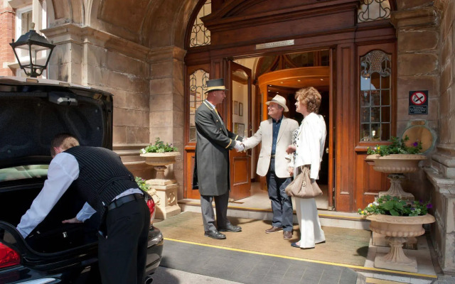 The Victoria Hotel & Source Spa